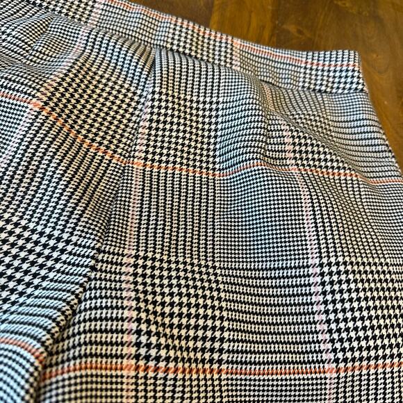 Just Female Amalie Houndstooth Shorts Size Medium Black Pink Orange Cream - Picture 12 of 13